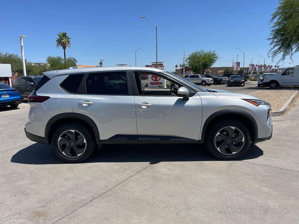 Used 2025 Nissan Rogue SV SUV