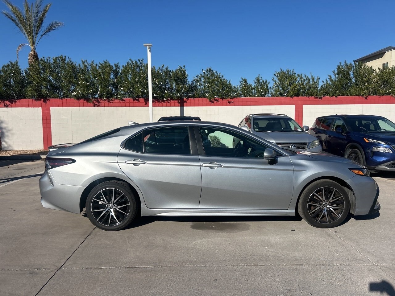 2024 Toyota Camry SE photo 3