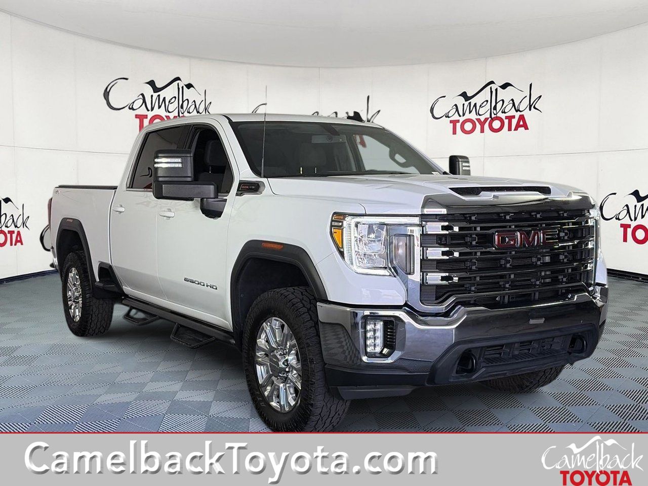 2022 GMC Sierra 4WD Crew Cab Standard Box SLE's photo