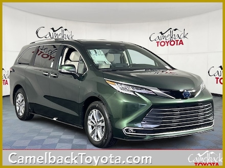 2025 Toyota Sienna Limited 7 Passenger Van Passenger Van