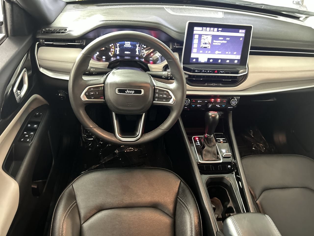 2025 Jeep Compass Limited - Photo 22