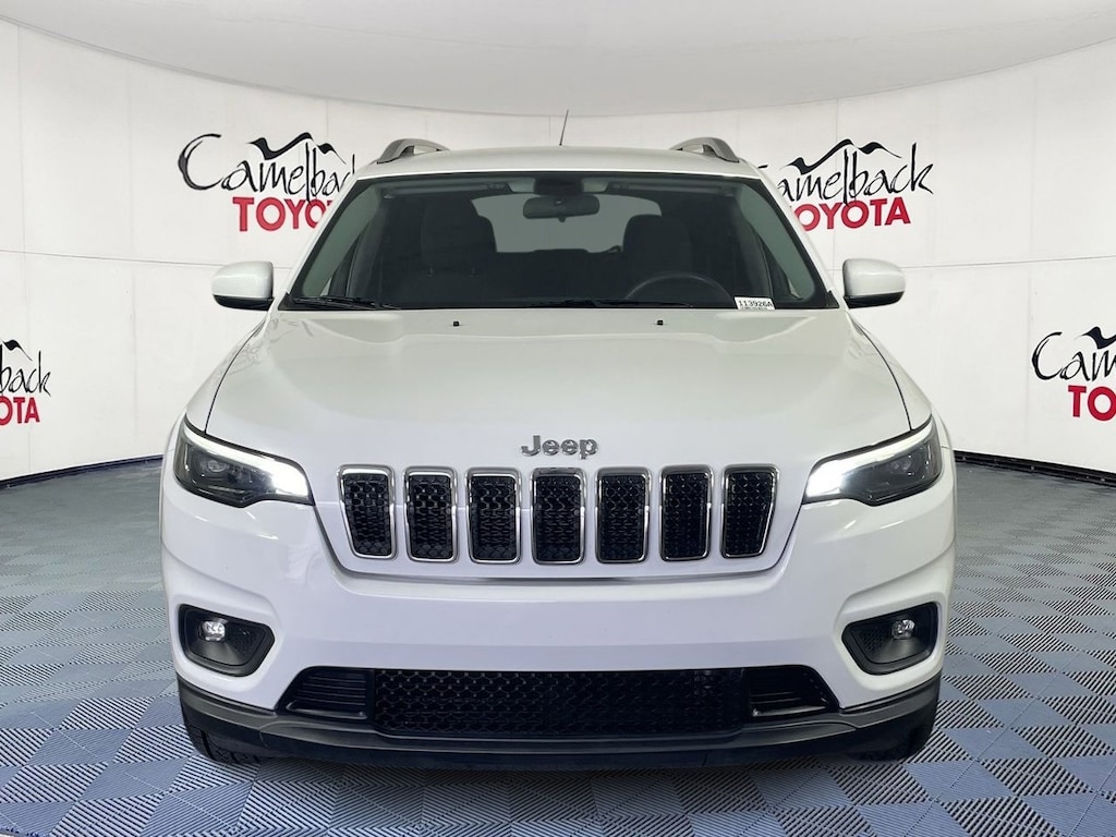 Used 2019 Jeep Cherokee Latitude SUV