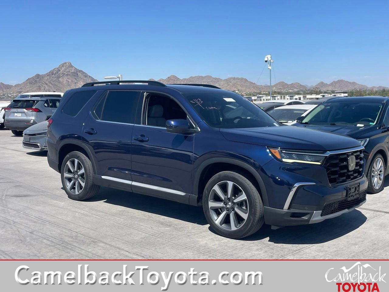 2023 Honda Pilot Touring AWD's photo