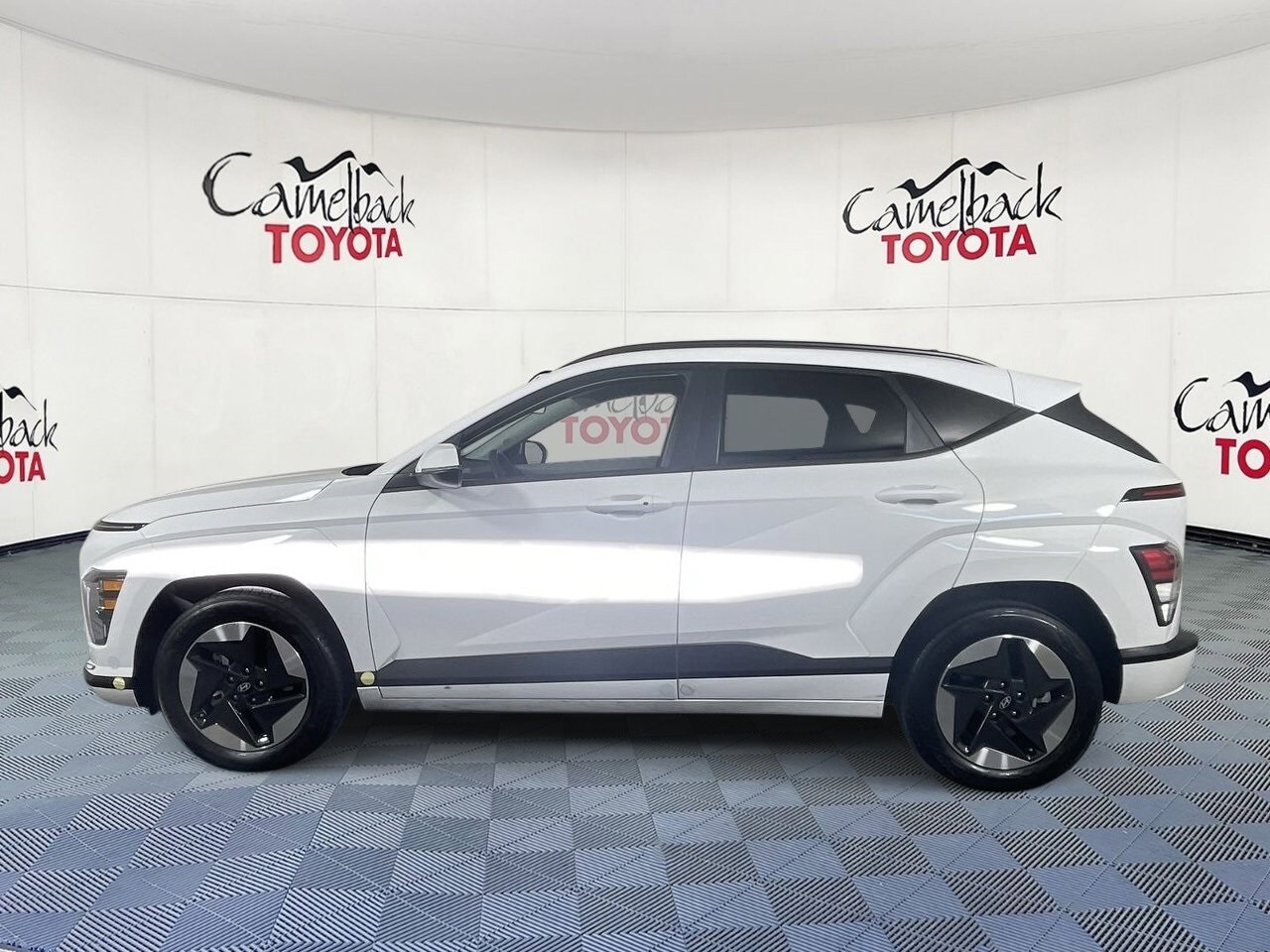 2024 Hyundai Kona Electric SEL photo 4