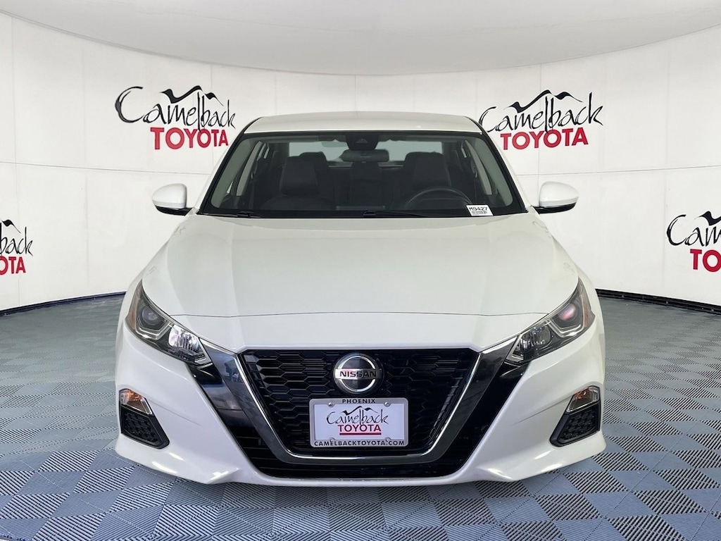 Used 2021 Nissan