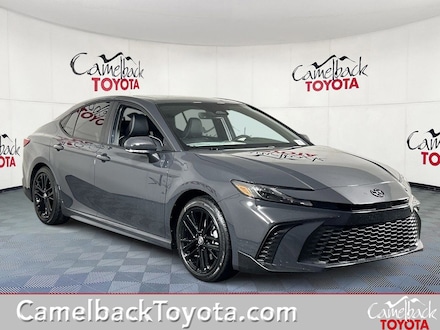 2026 Toyota Camry SE Sedan