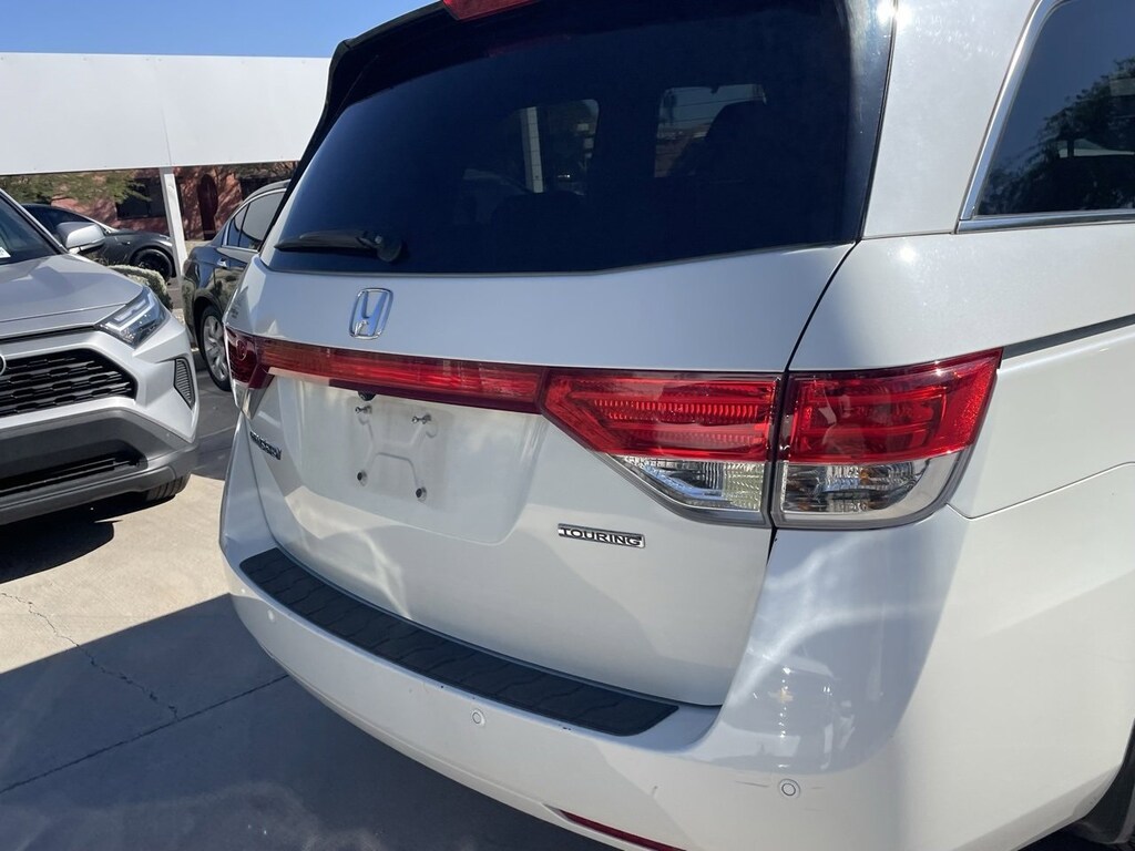 Used 2016 Honda Odyssey Touring Van Passenger Van