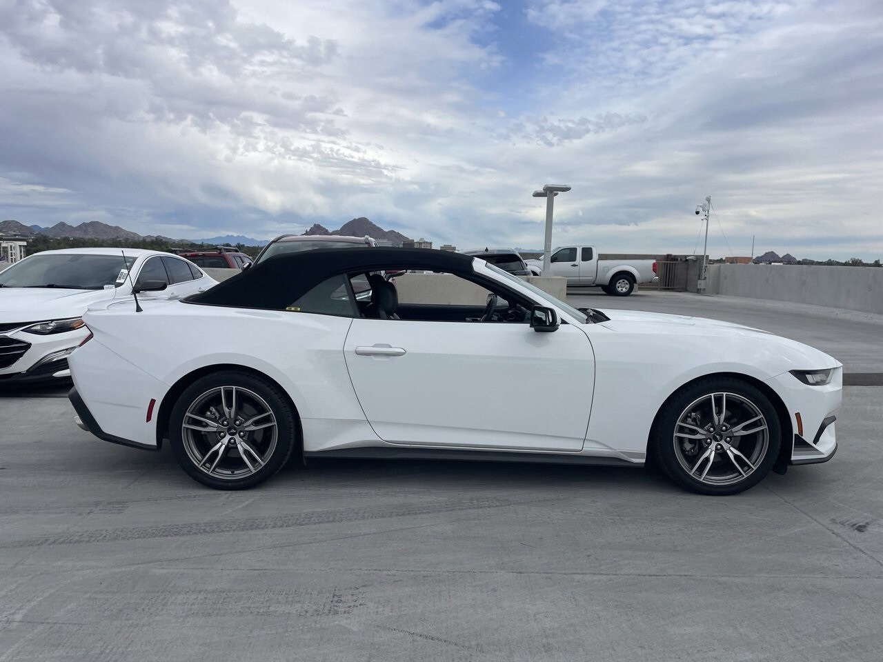 2024 Ford Mustang EcoBoost Premium Convertible photo 3