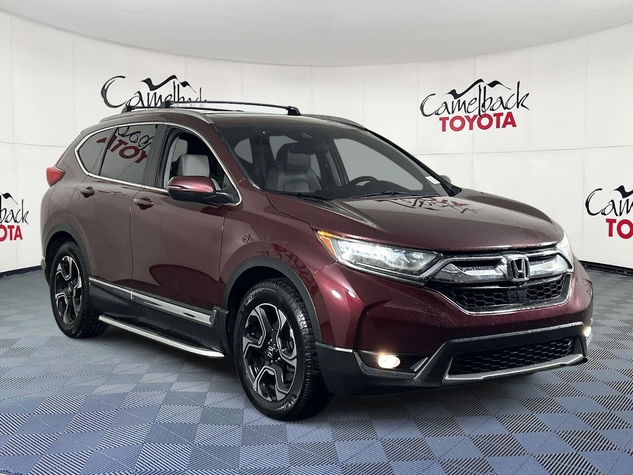 2017 Honda CR-V Touring photo 3