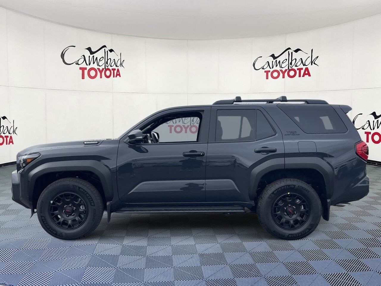 2025 Toyota 4Runner TRD Premium photo 2