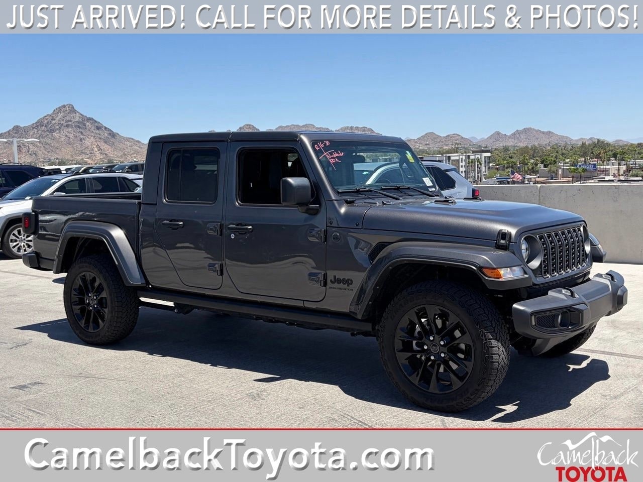 2025 Jeep Gladiator Nighthawk Auto's photo