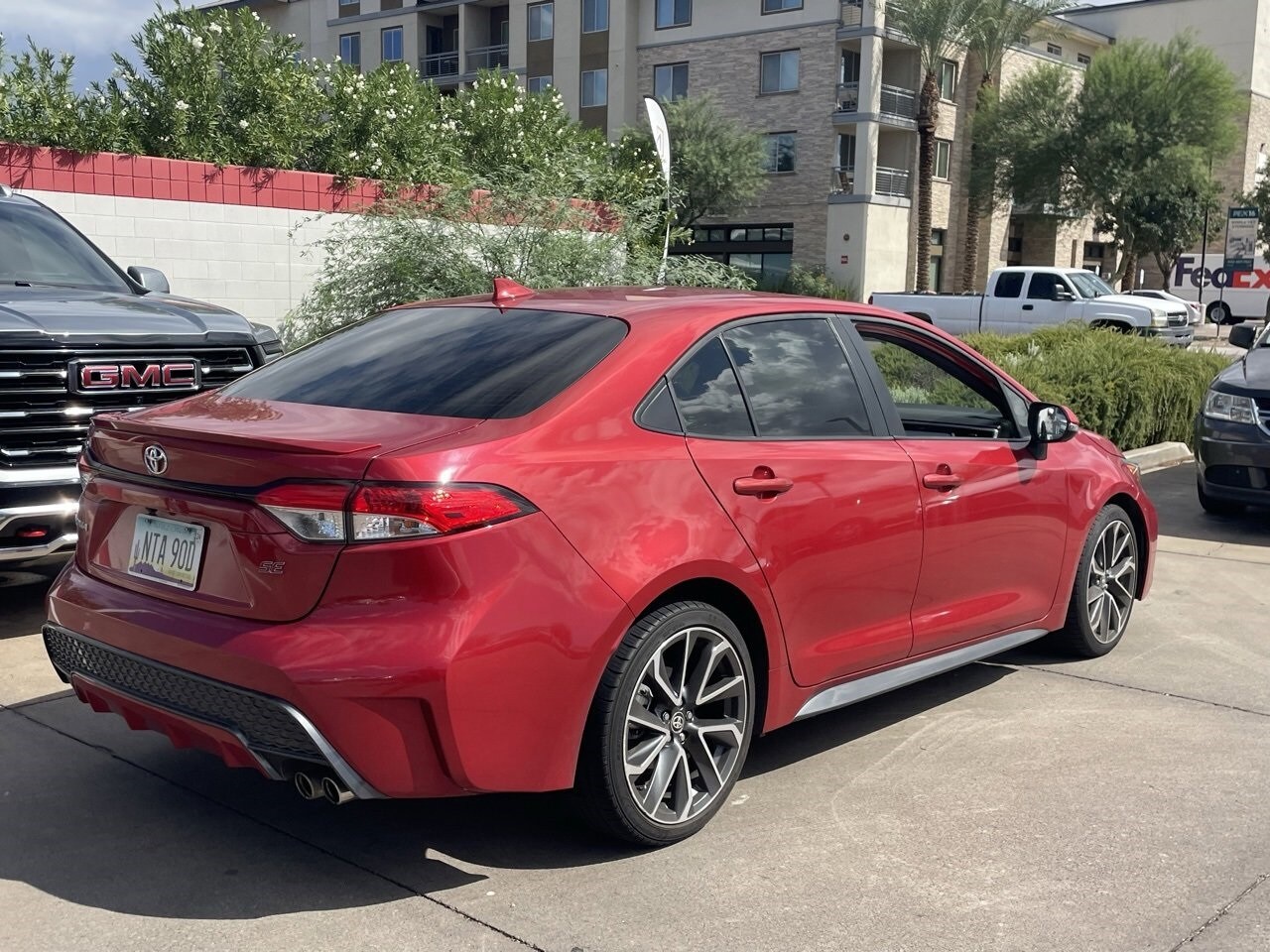 2020 Toyota Corolla SE Premium photo 2