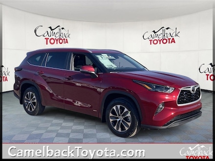 2026 Toyota Highlander Hybrid XLE SUV