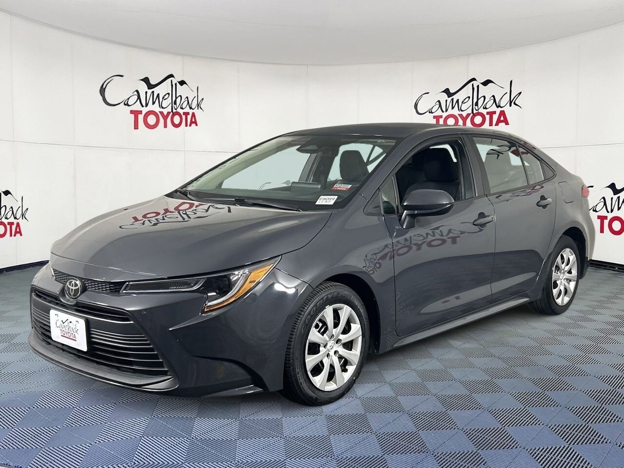 2024 Toyota Corolla LE photo 2