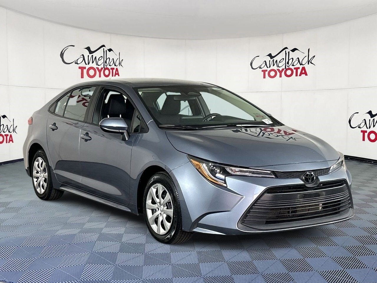 2024 Toyota Corolla LE photo 2