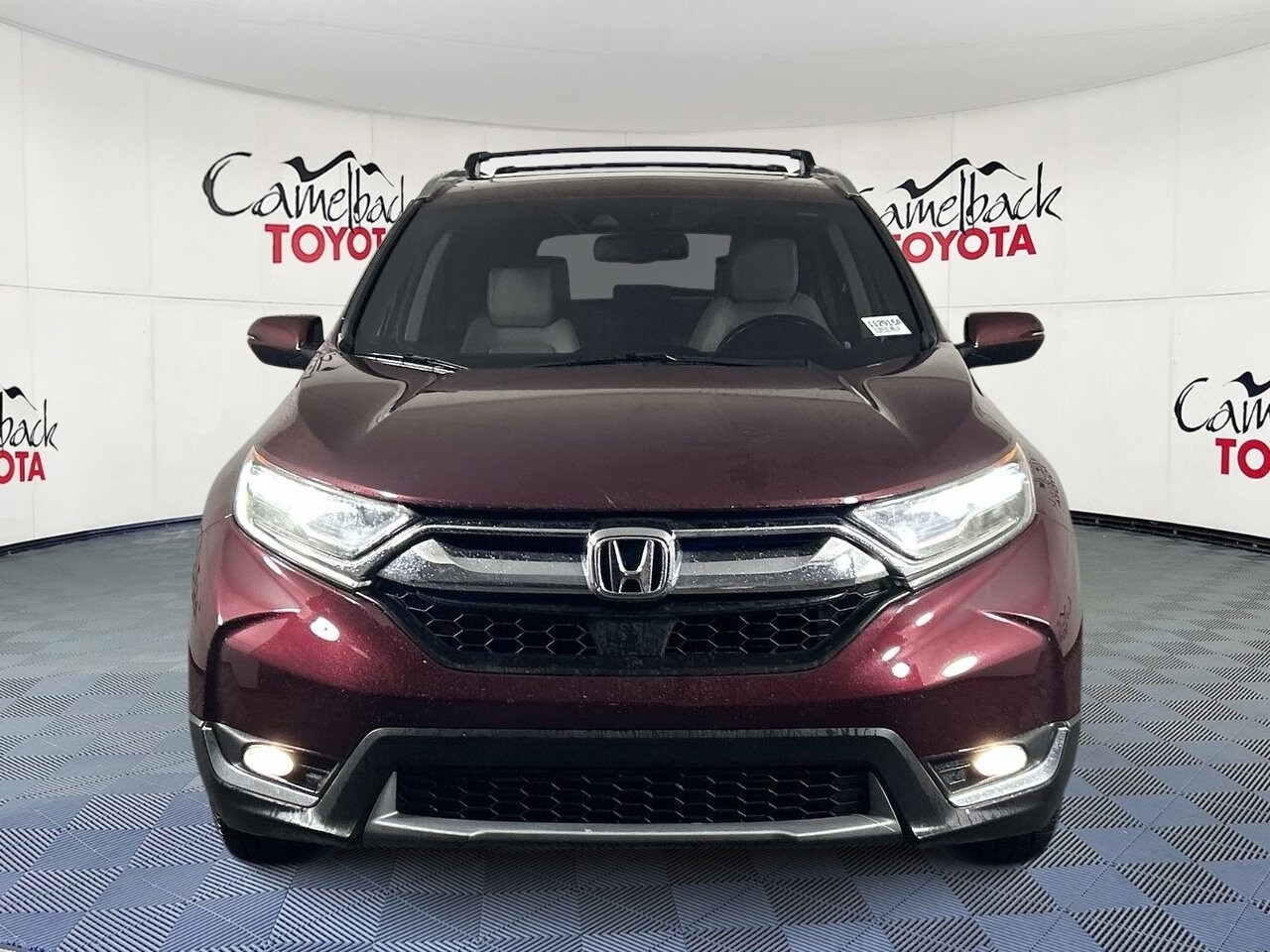 2017 Honda CR-V Touring photo 2