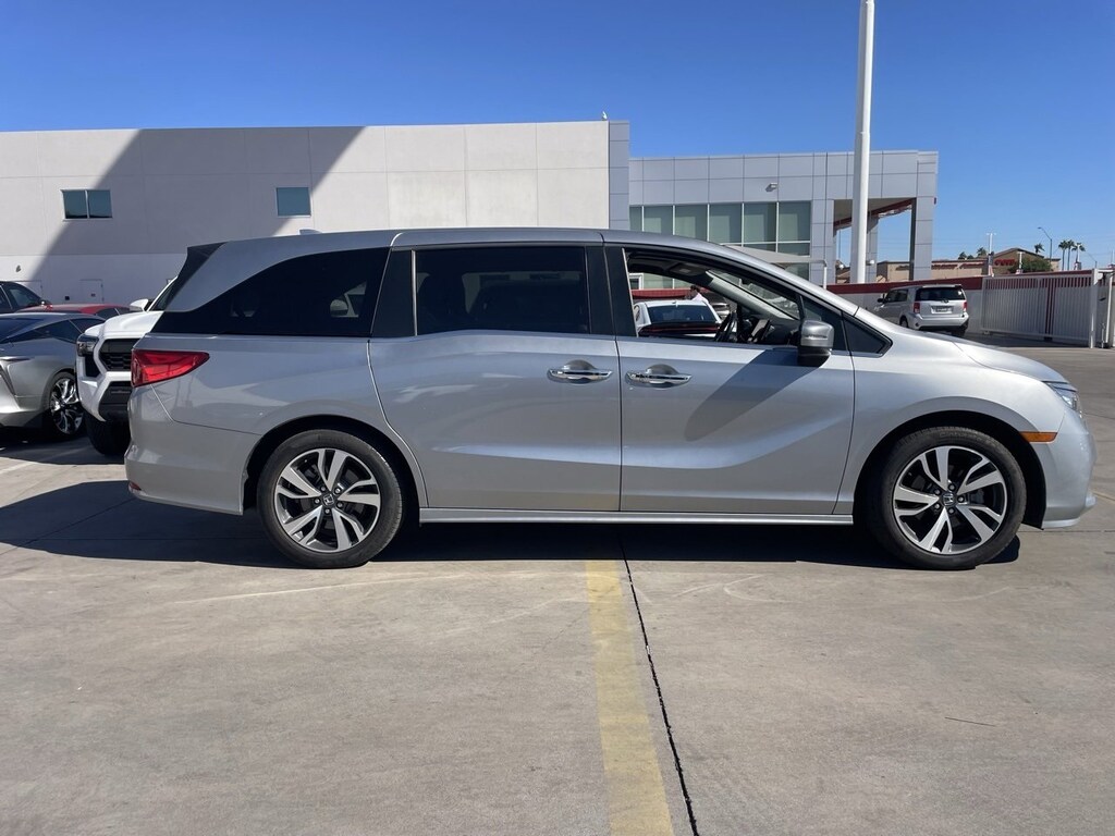 Used 2023 Honda Odyssey Touring Van