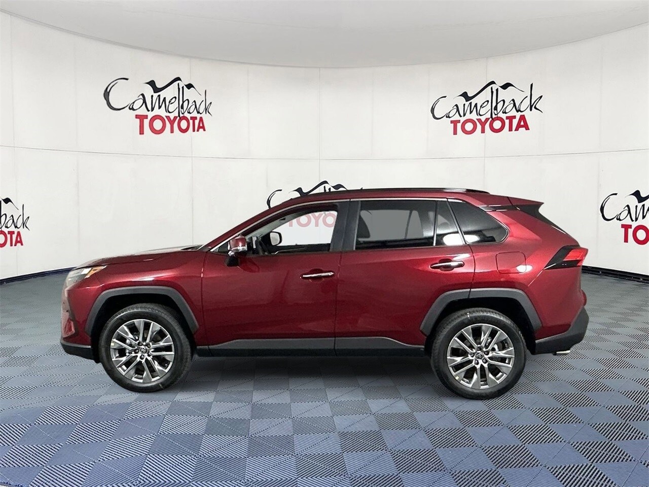 2025 Toyota RAV4 Limited photo 4