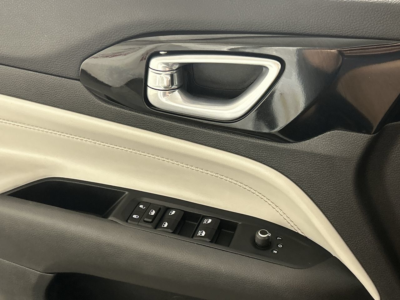 2025 Jeep Compass Limited - Photo 19
