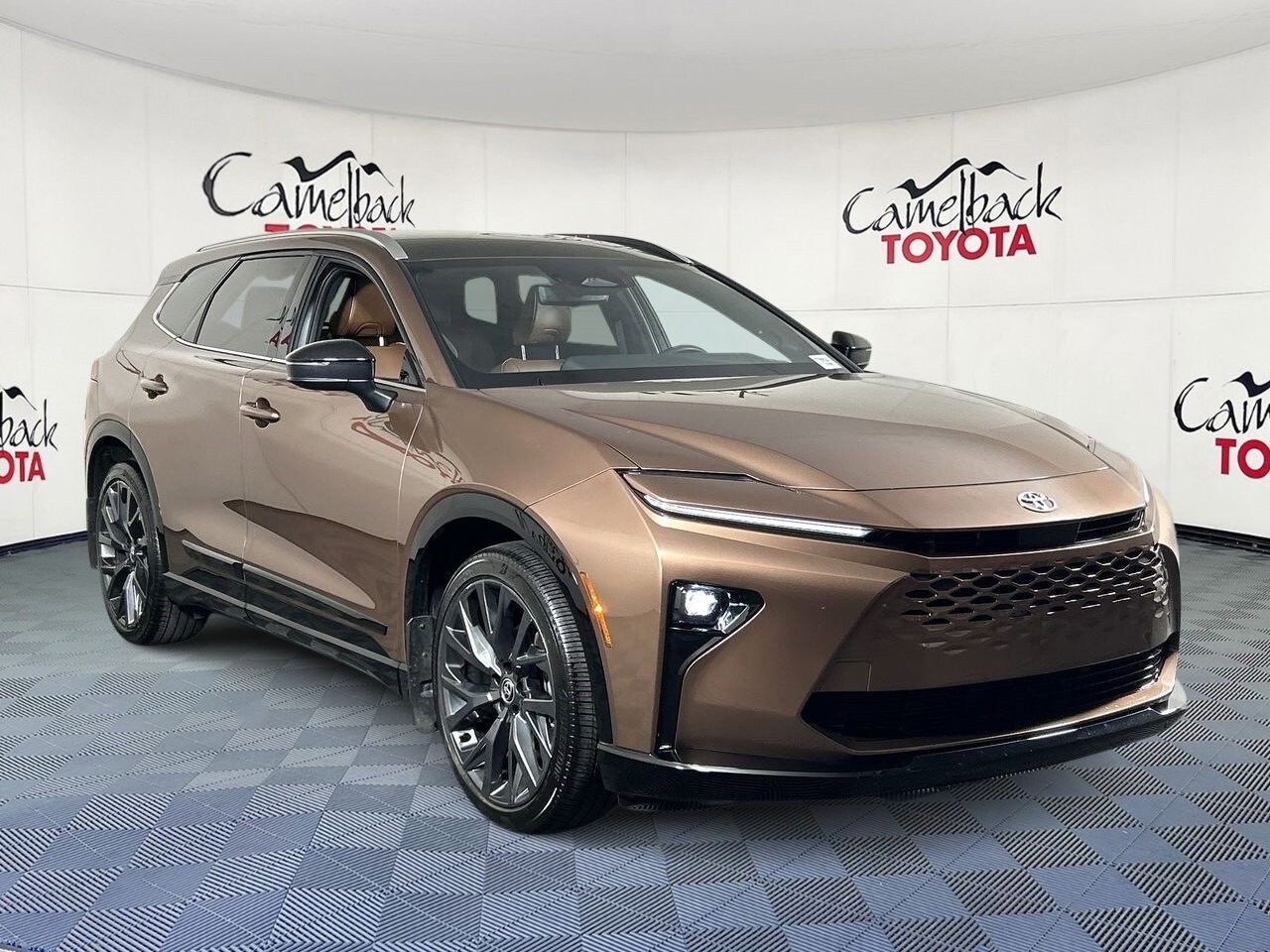 Crown | Camelback Toyota