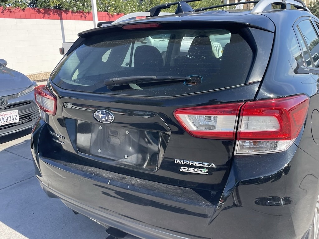 Used 2017 Subaru Impreza 2.0i Premium 5-door