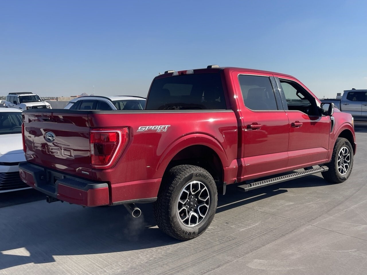 2022 Ford F-150 XLT photo 2