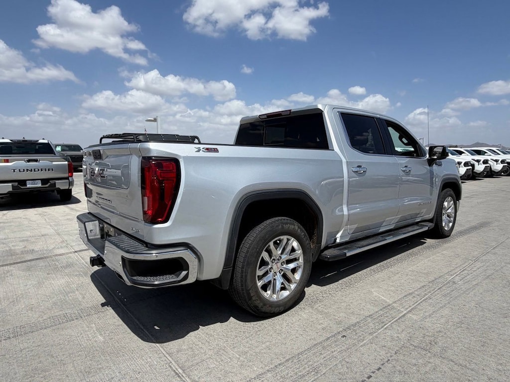 Used 2021 GMC Sierra 1500 SLT Truck Crew Cab