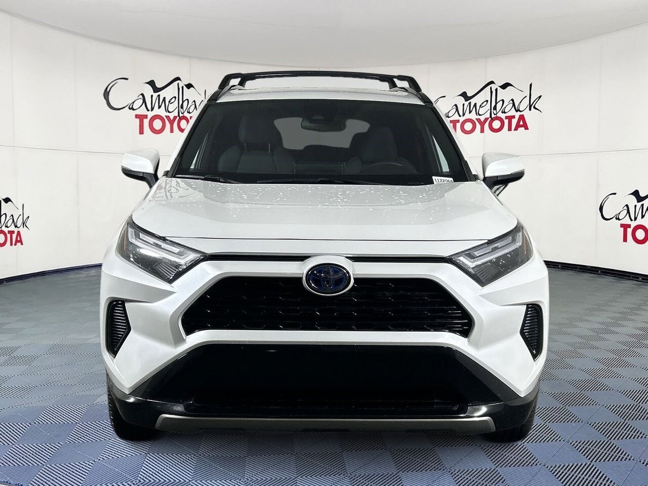 2023 Toyota RAV4 Hybrid SE photo 2
