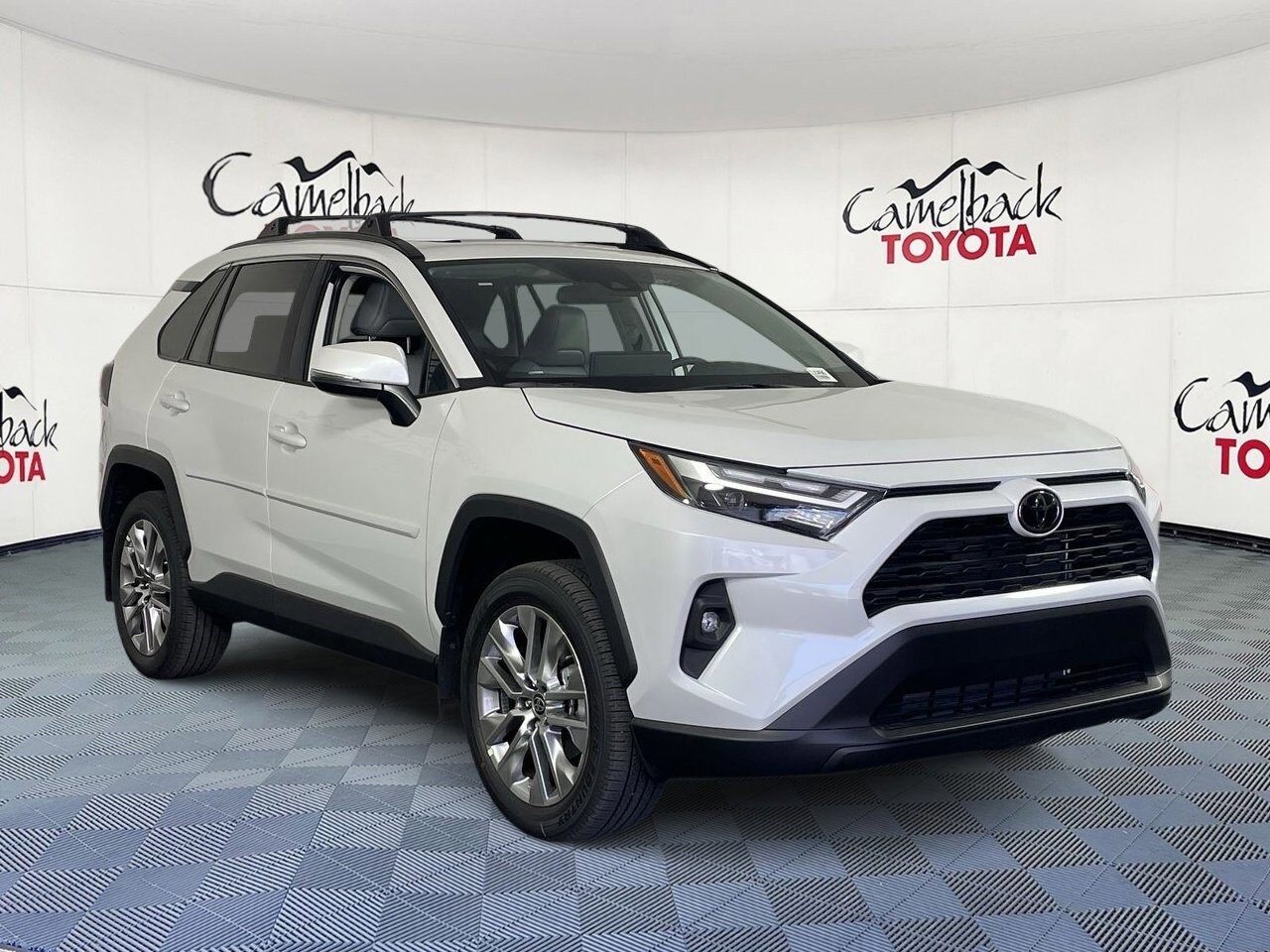 2025 Toyota RAV4 XLE Premium photo 2