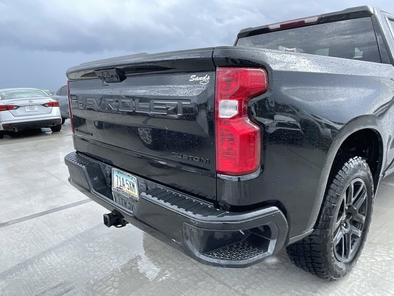 2023 Chevrolet Silverado 1500 Custom photo 3