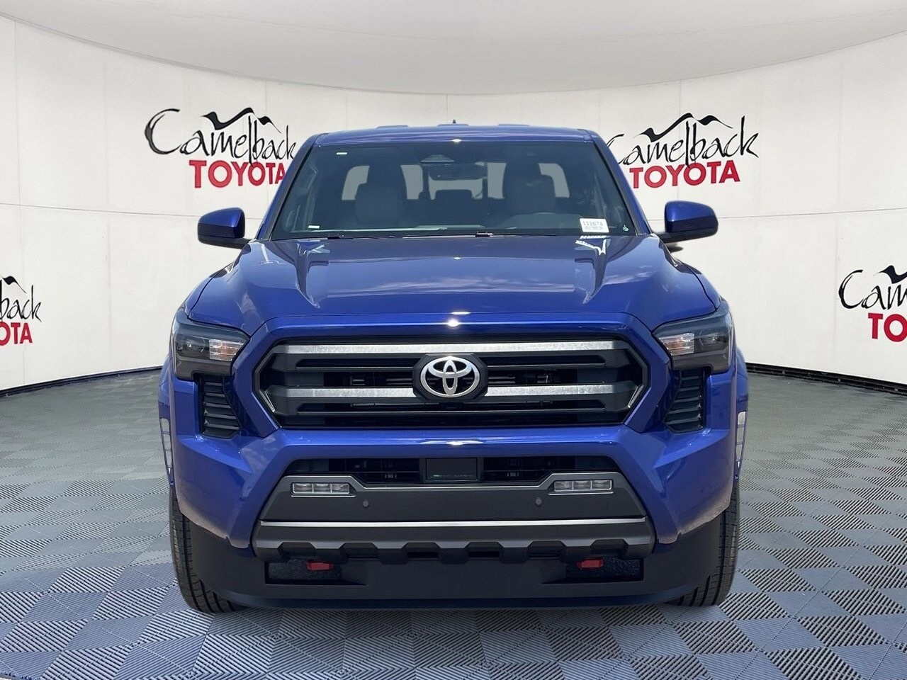 2025 Toyota Tacoma SR5 photo 3