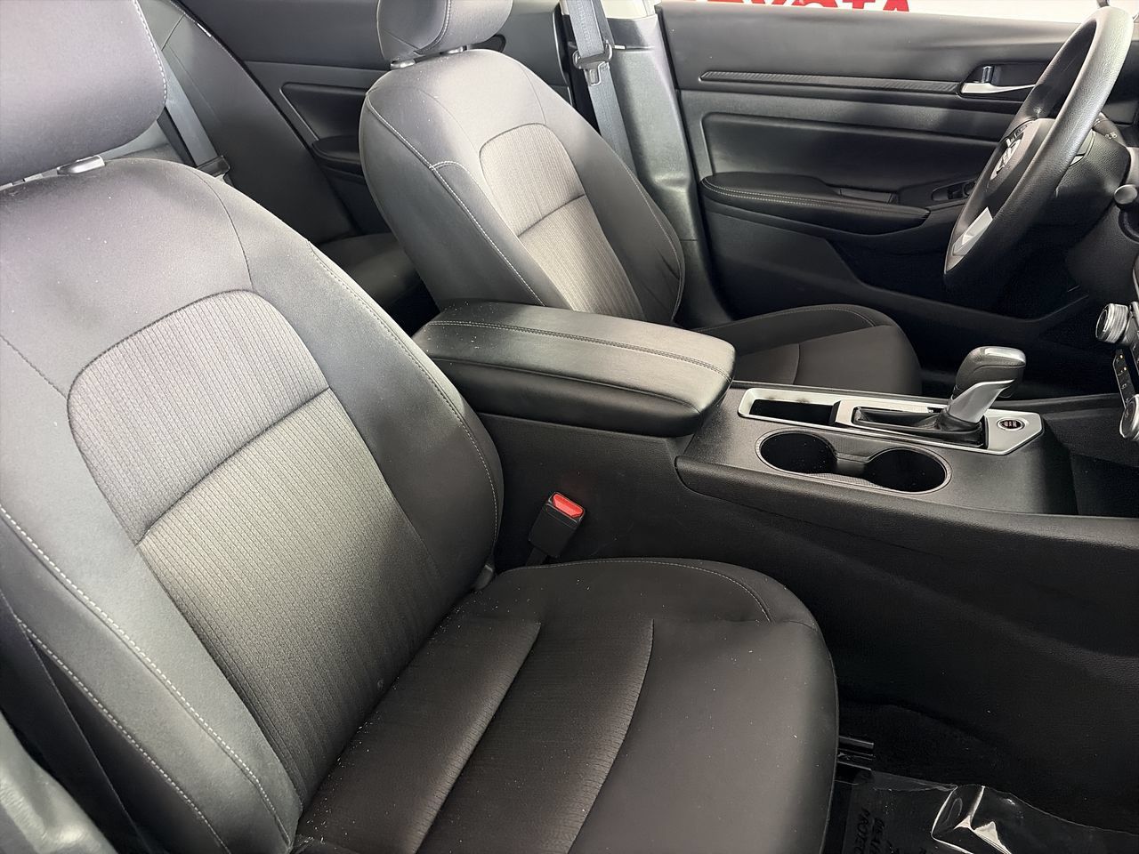 2025 Nissan Altima SV - Photo 24