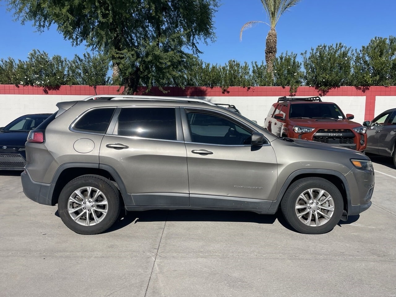 2019 Jeep Cherokee Latitude photo 3