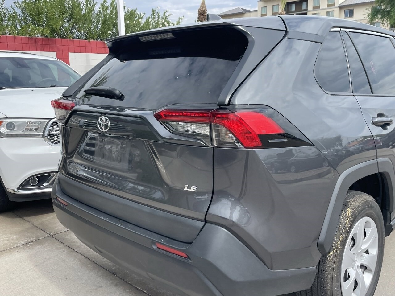 2024 Toyota RAV4 LE photo 2