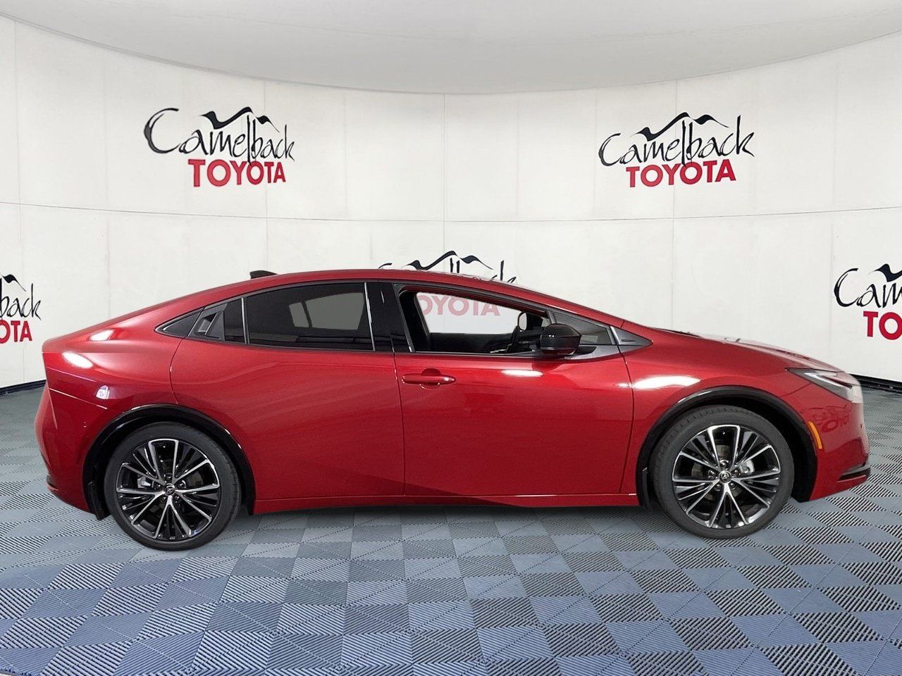 2026 Toyota Prius Limited - Photo 8
