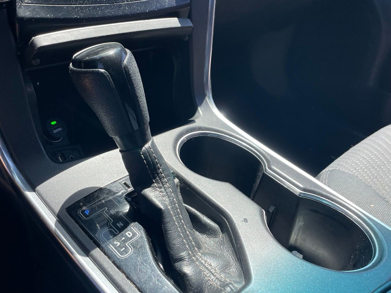 View vehicle photo 7