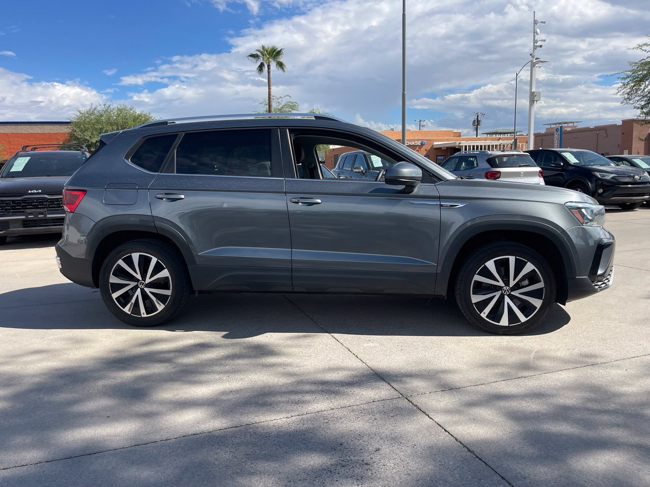 Used 2024 Volkswagen Taos 1.5T SE SUV