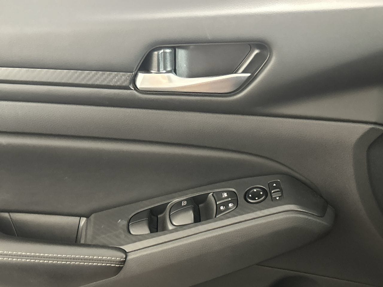 2025 Nissan Altima SV - Photo 19