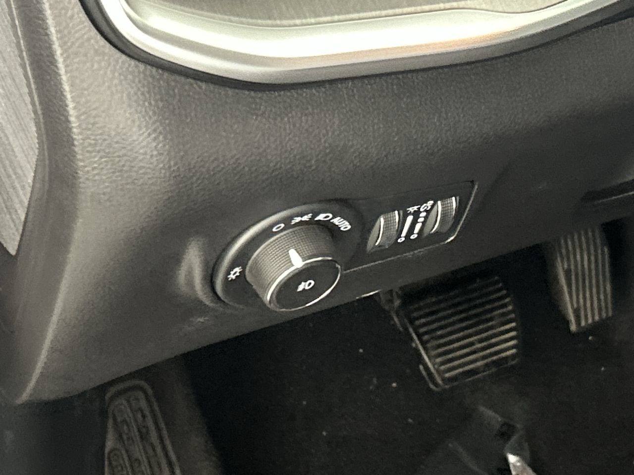 2025 Jeep Compass Limited - Photo 13