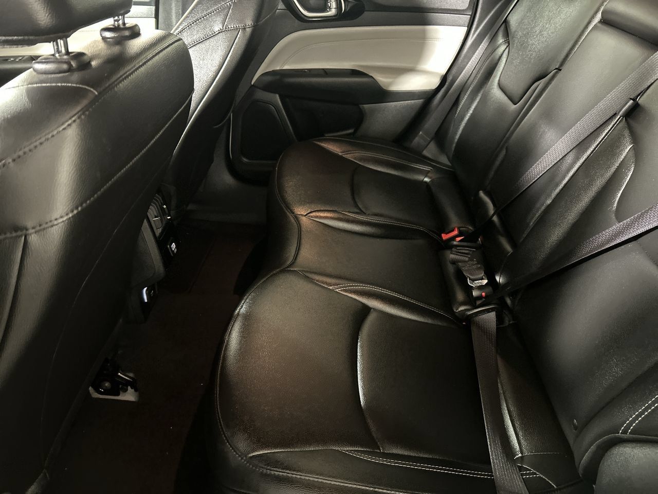 2025 Jeep Compass Limited - Photo 24