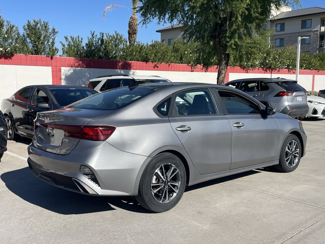 2024 Kia Forte LXS photo 2