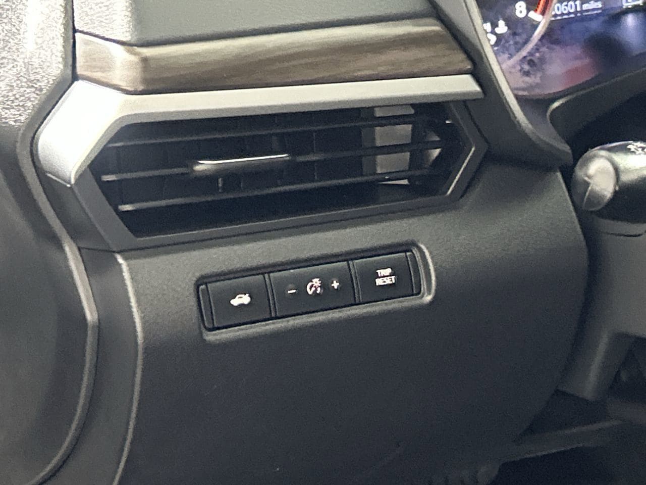 2025 Nissan Altima SV - Photo 12