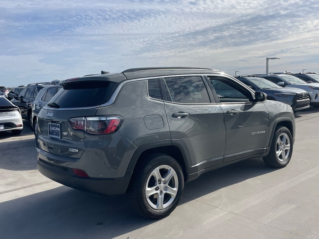 Used 2024 Jeep Compass Latitude SUV