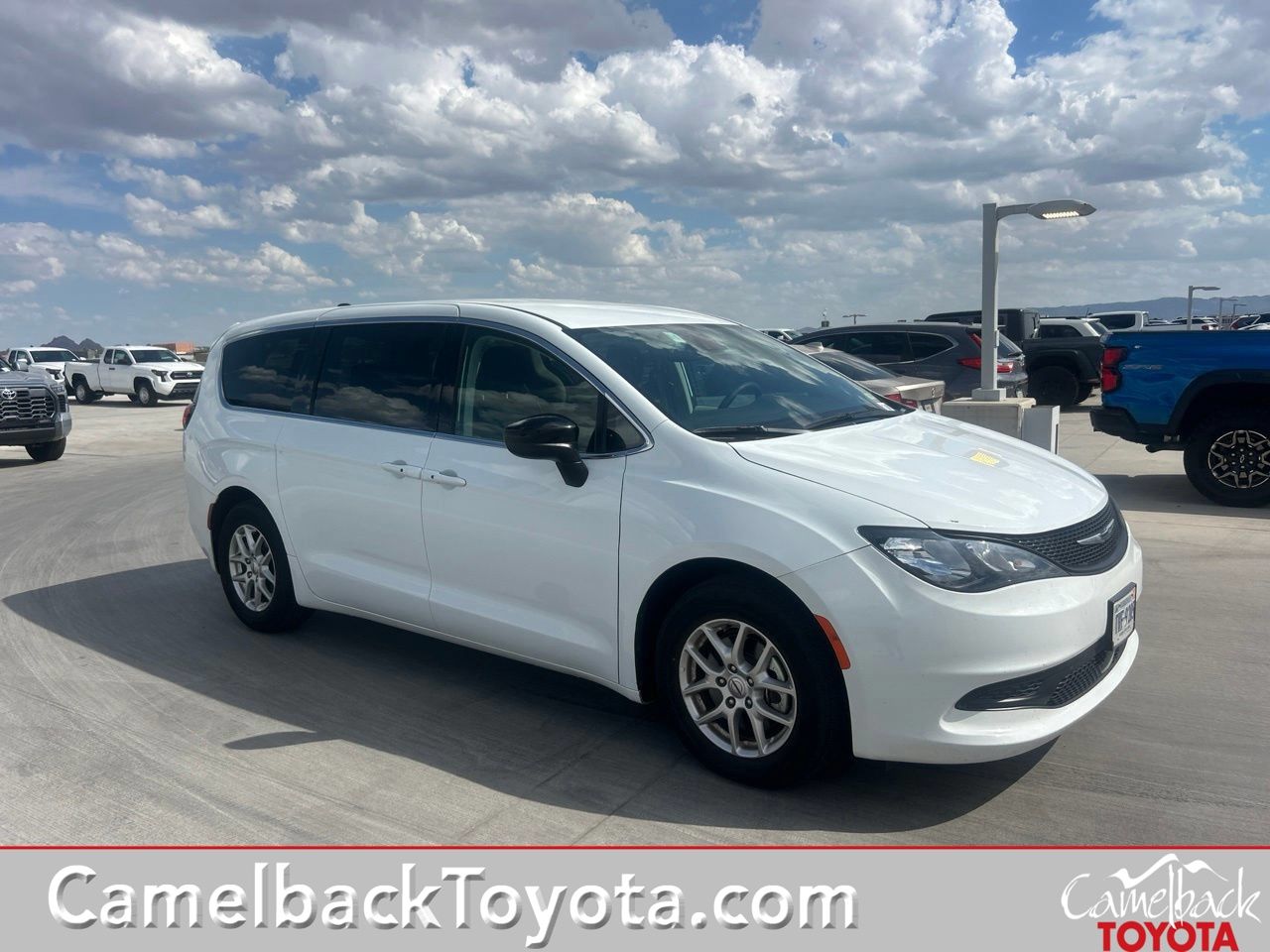 2024 Chrysler Voyager LX FWD