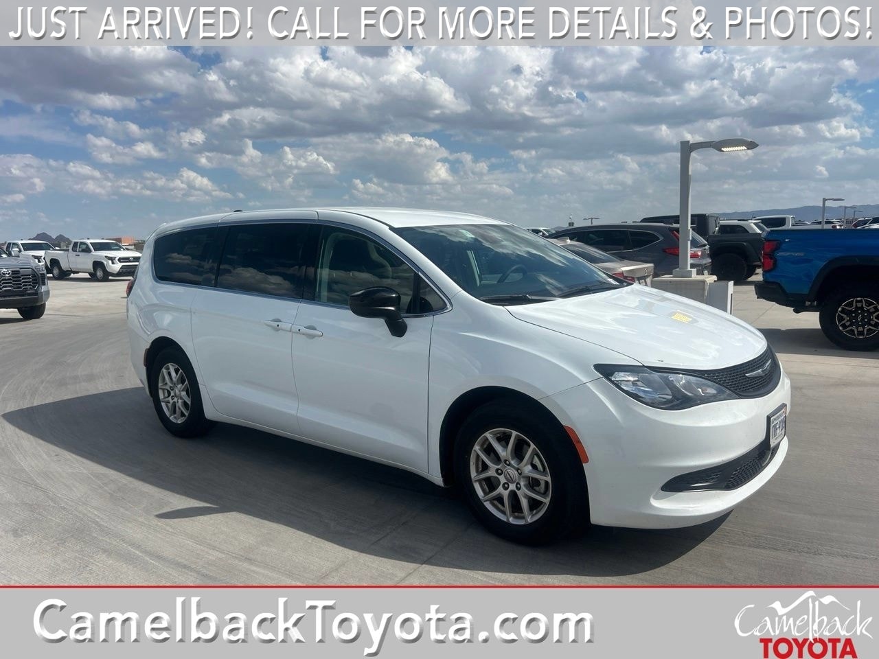 2024 Chrysler Voyager