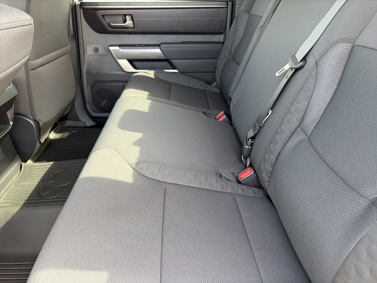 2026 Toyota Tundra SR5 - Photo 21