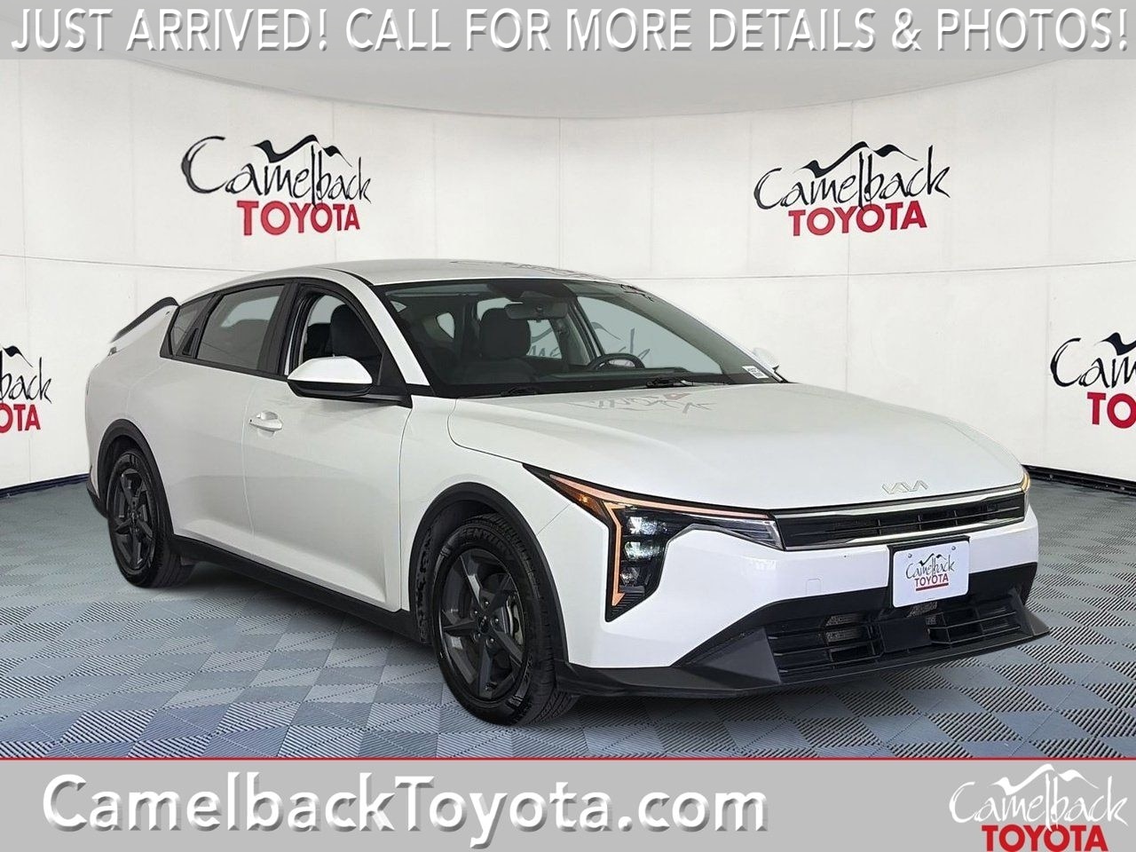 2025 Kia K4 LXS AT's photo