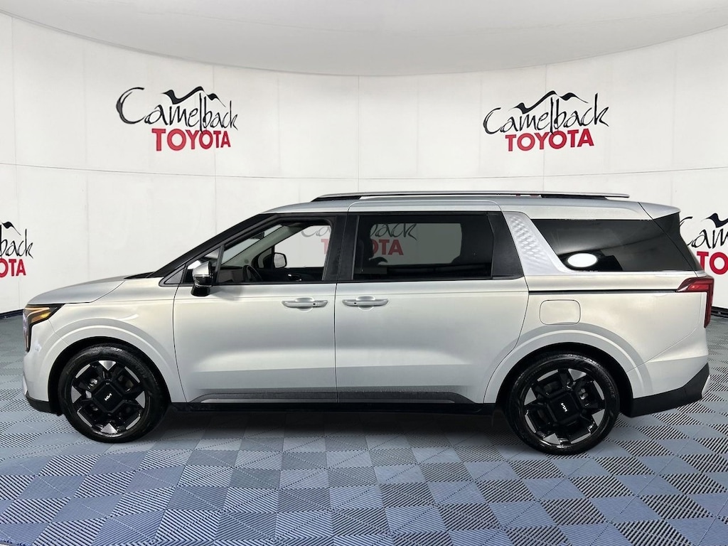 Used 2025 Kia Carnival EX Van Passenger Van
