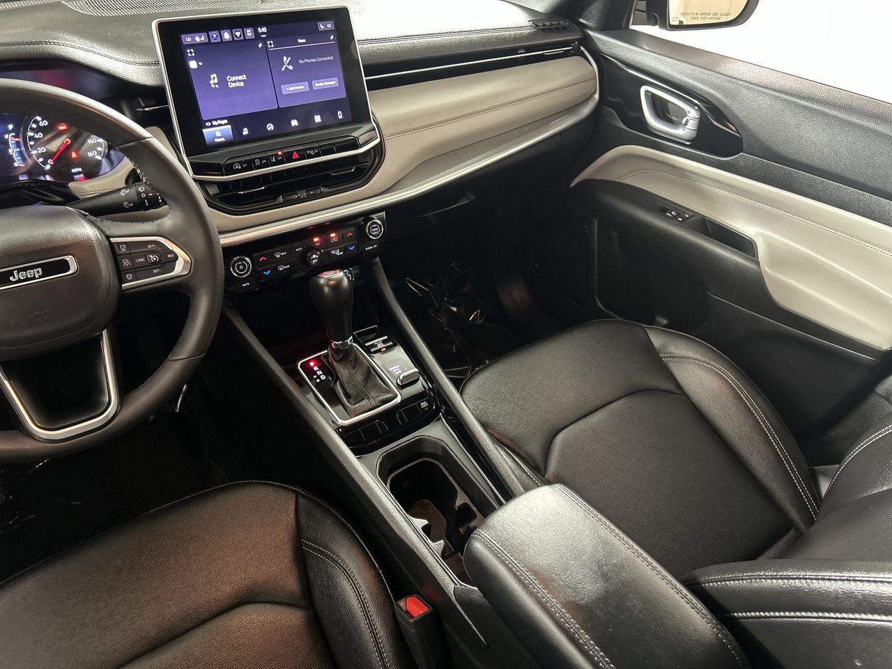 2025 Jeep Compass Limited - Photo 23
