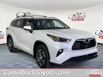 2025 Toyota Highlander XLE SUV